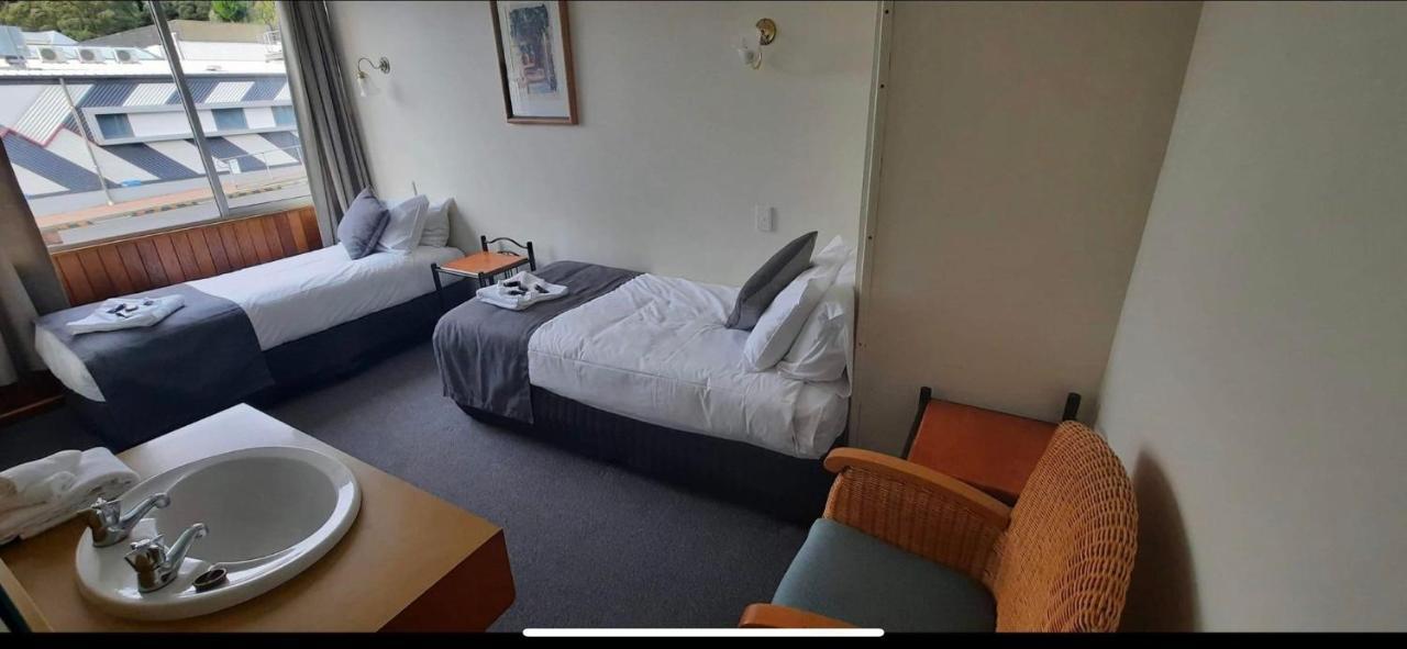 Mt Lyell Motor Inn Queenstown Esterno foto